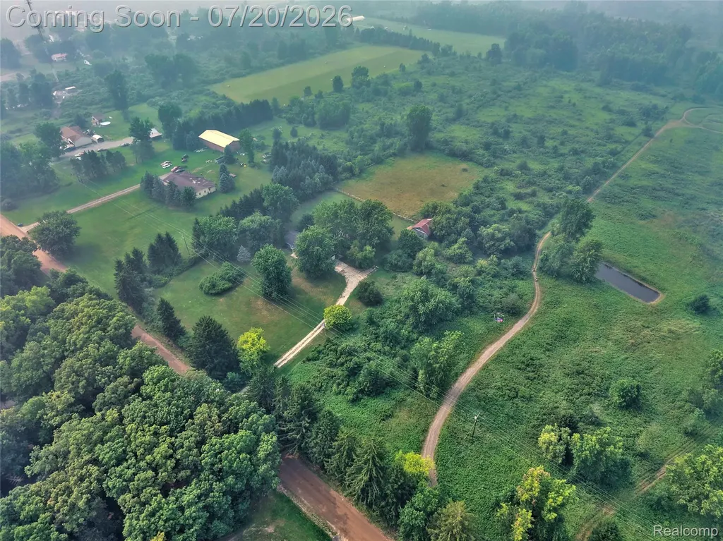 6280 Smith Road Fenton Charter Township MI 48451