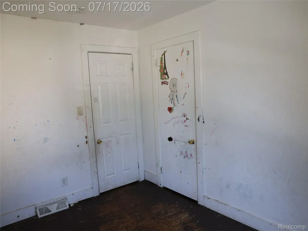 25920 Colgate Street Inkster City MI 48141