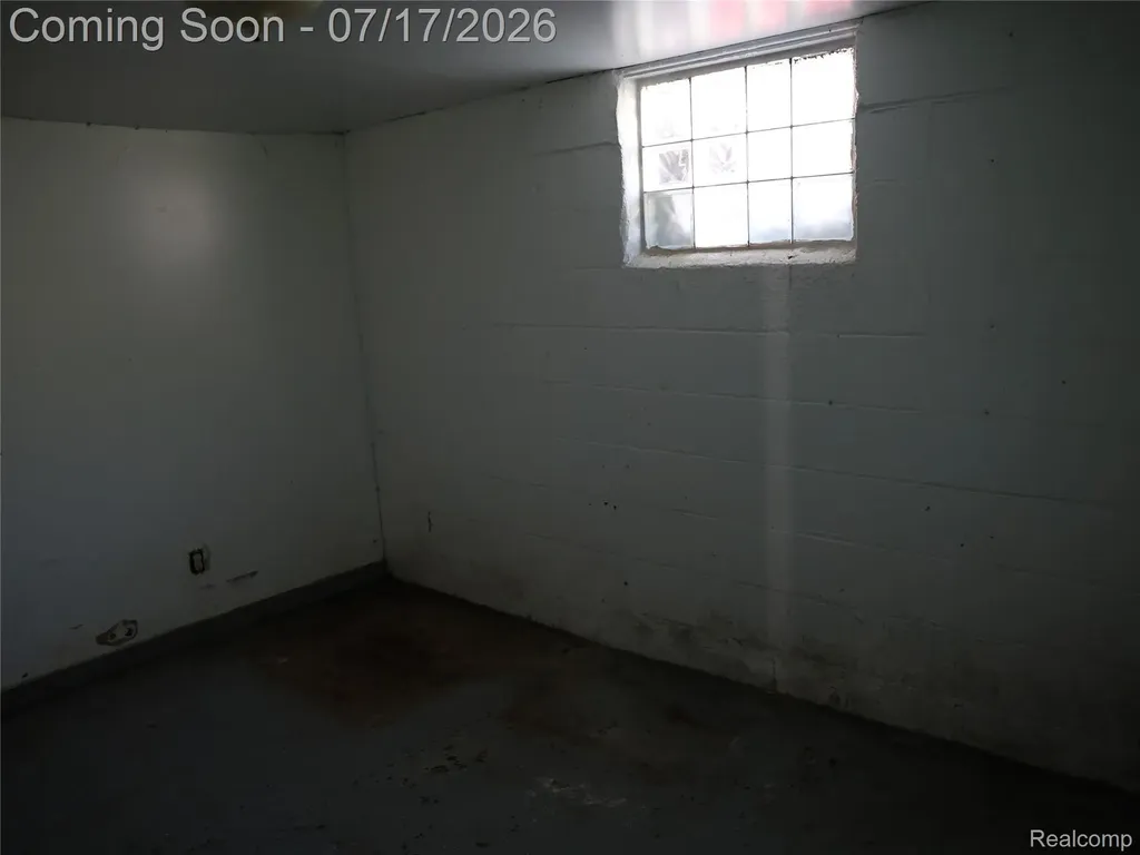 25920 Colgate Street Inkster City MI 48141