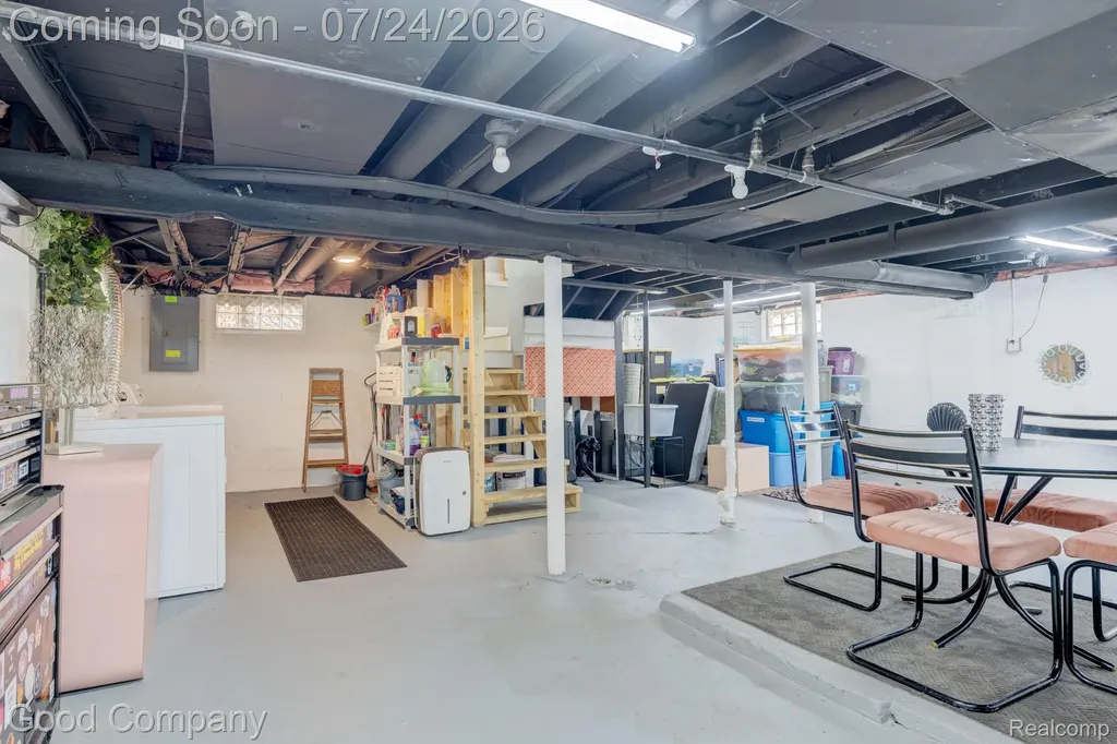 1516 Albany Street Ferndale City MI 48220