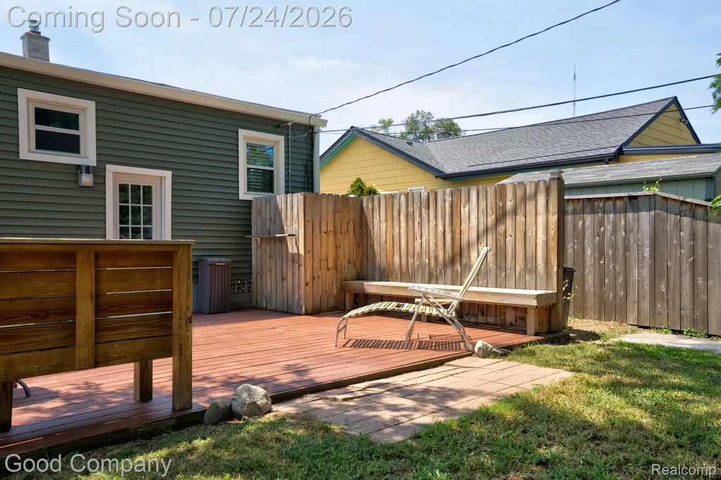 1516 Albany Street Ferndale City MI 48220