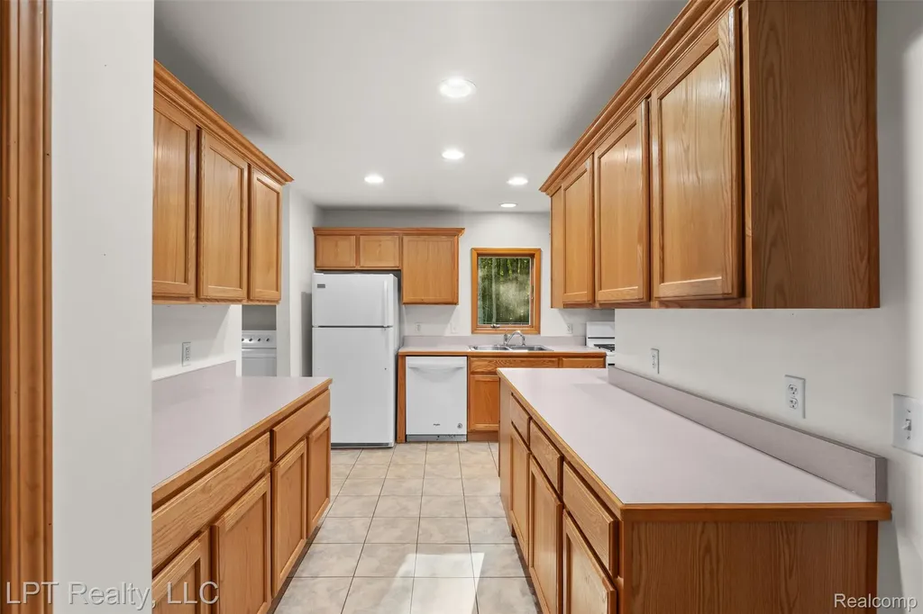 226 Nanita Drive Montrose City MI 48457