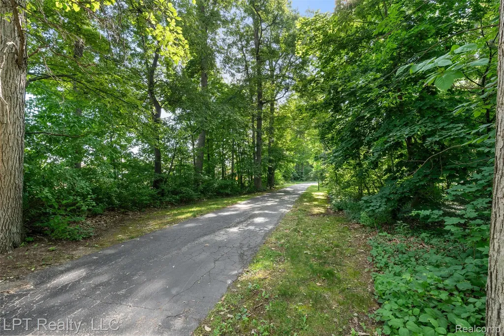 226 Nanita Drive Montrose City MI 48457