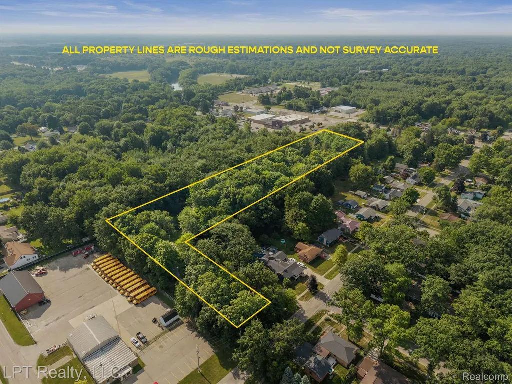 226 Nanita Drive Montrose City MI 48457