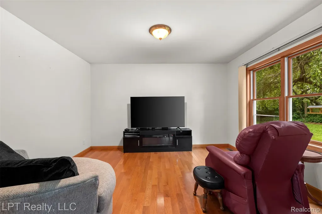 226 Nanita Drive Montrose City MI 48457