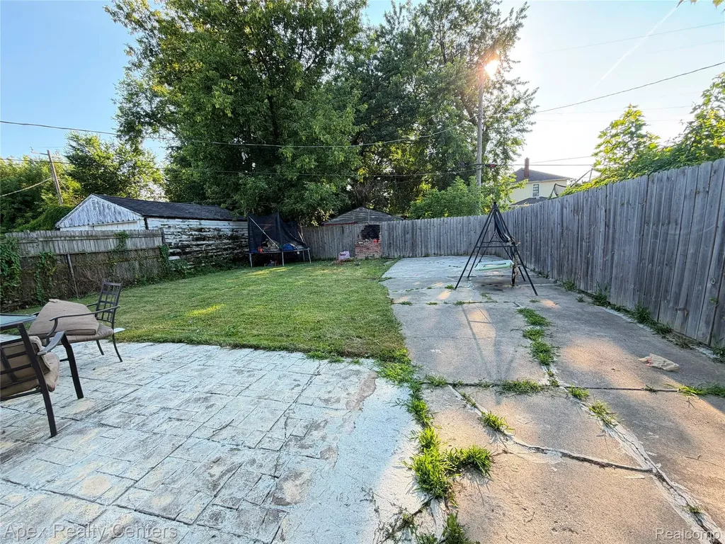 8113 Terry Street Detroit City MI 48228
