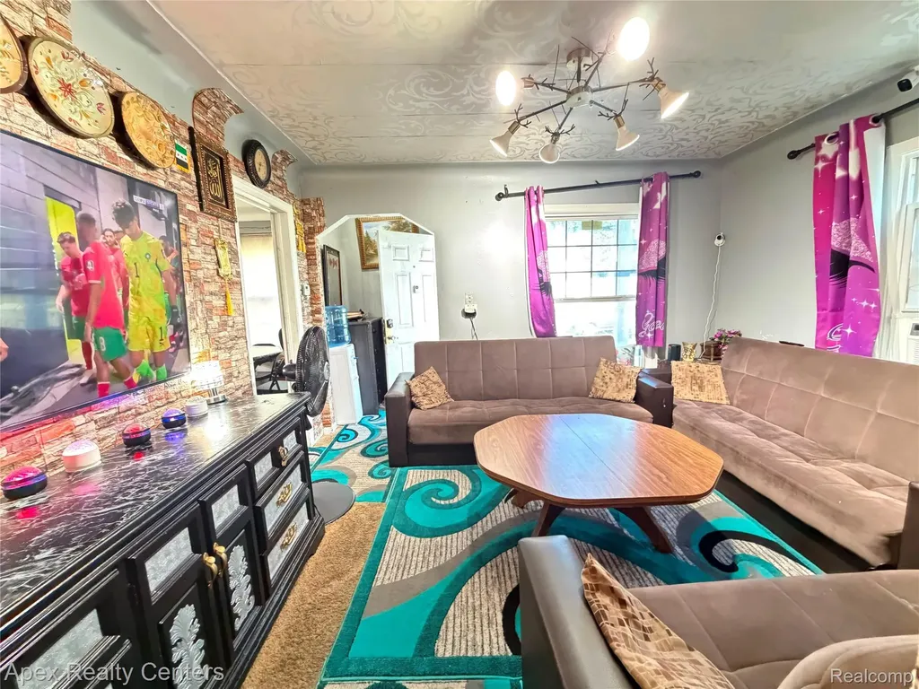 8113 Terry Street Detroit City MI 48228