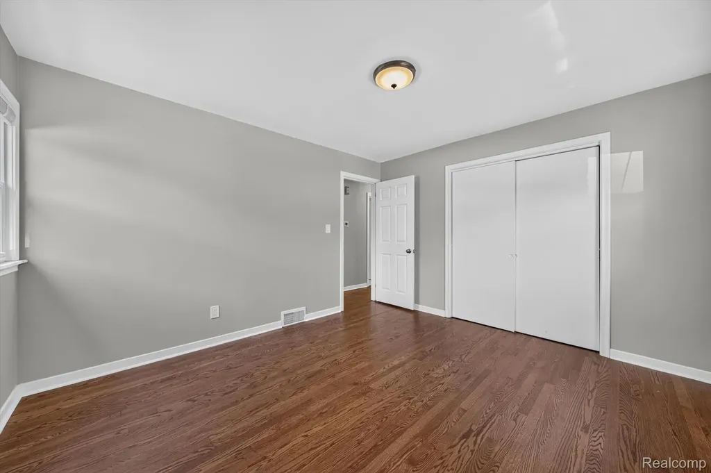 22809 Harper Lake Avenue St. Clair Shores City MI 48080