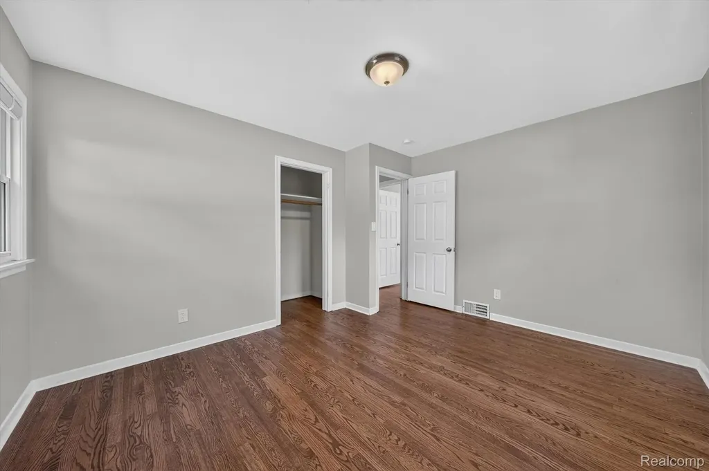 22809 Harper Lake Avenue St. Clair Shores City MI 48080