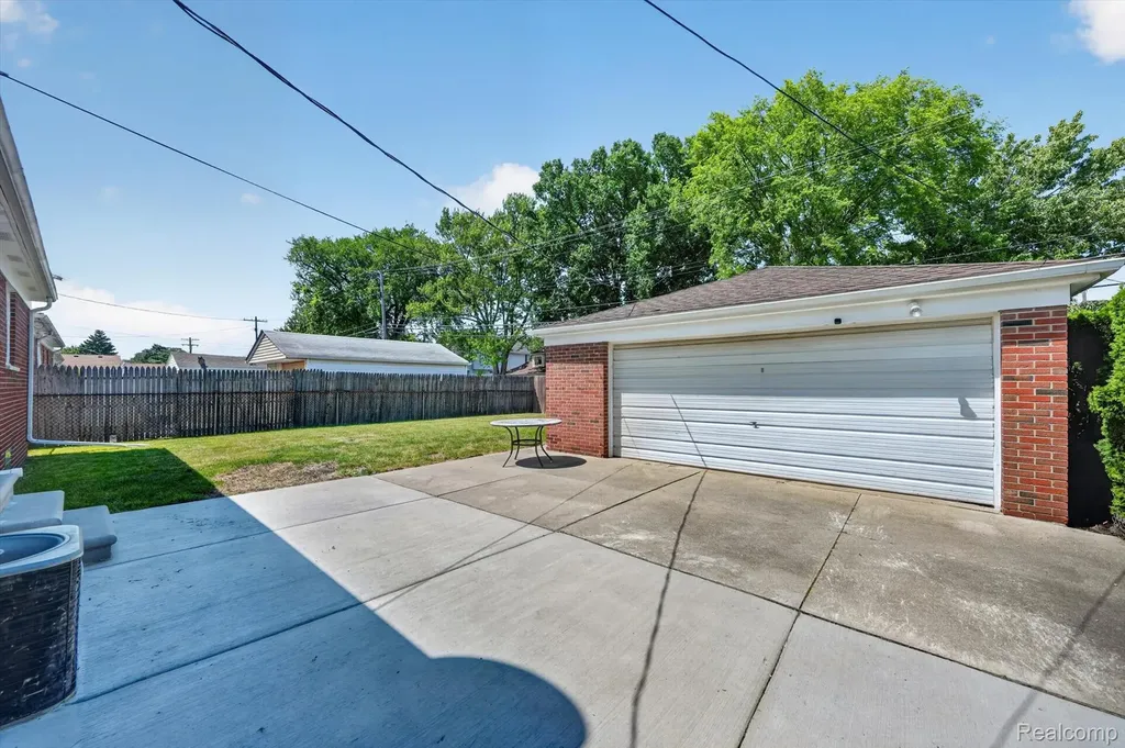 22809 Harper Lake Avenue St. Clair Shores City MI 48080