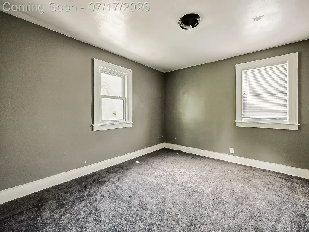 6873 Grandville Avenue Detroit City MI 48228