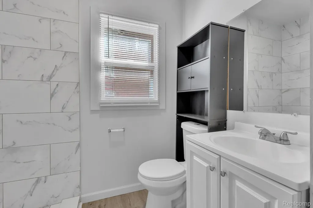 41 Richton Street Highland Park City MI 48203