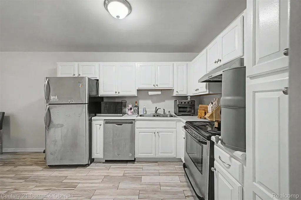 16535 Terrace Village Drive Taylor City MI 48180