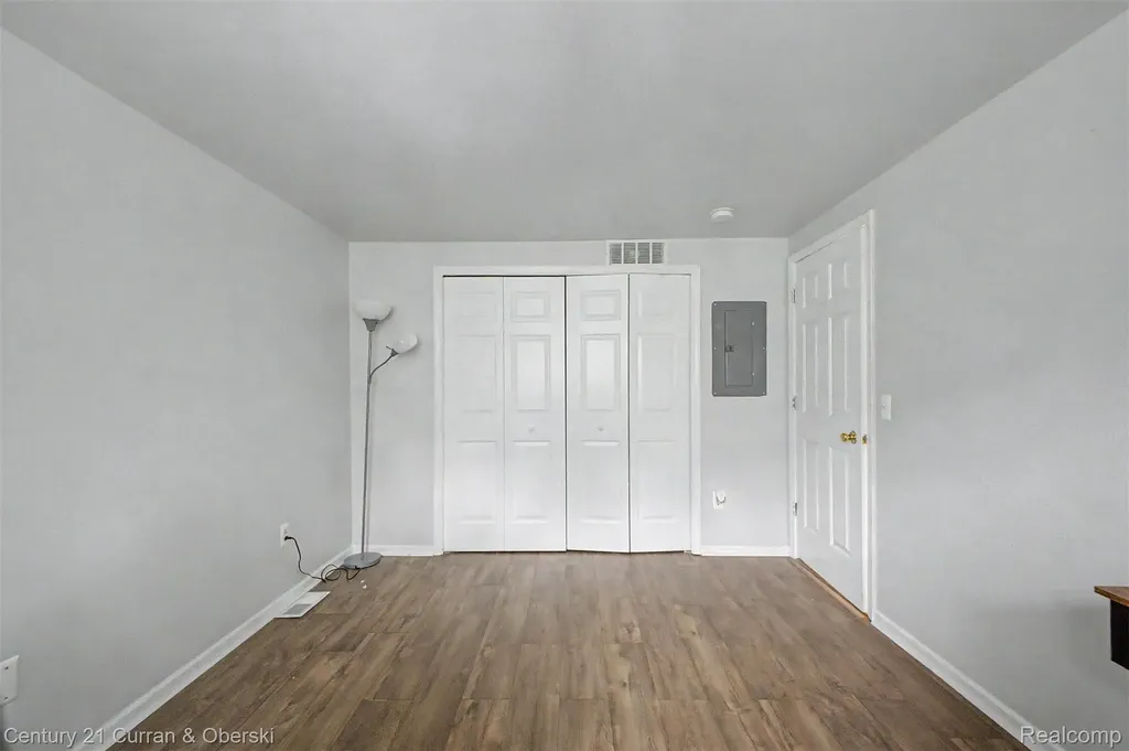 16535 Terrace Village Drive Taylor City MI 48180