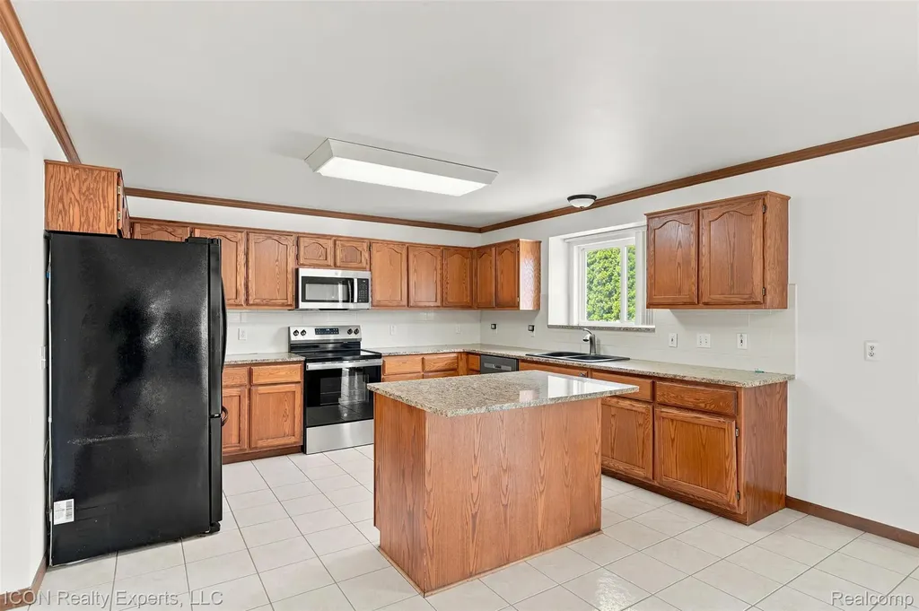 12853 Shady Lane Drive Sterling Heights City MI 48313