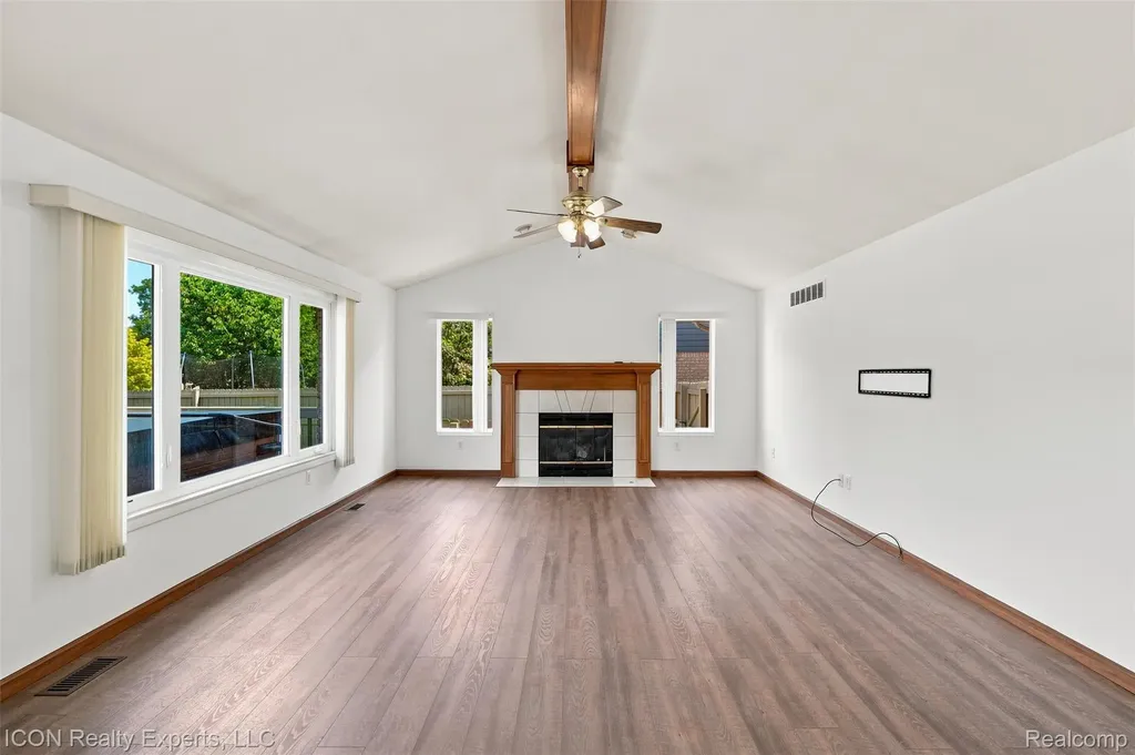 12853 Shady Lane Drive Sterling Heights City MI 48313