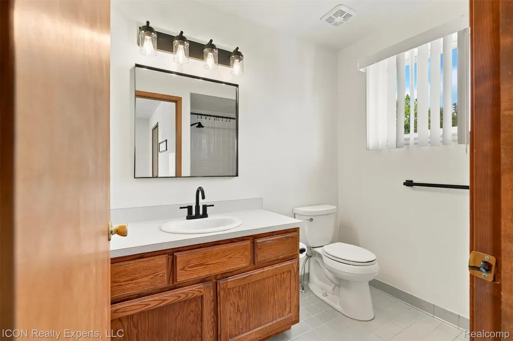 12853 Shady Lane Drive Sterling Heights City MI 48313