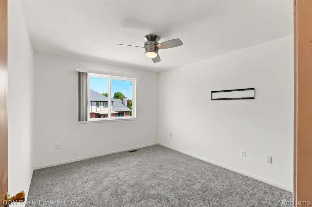 12853 Shady Lane Drive Sterling Heights City MI 48313