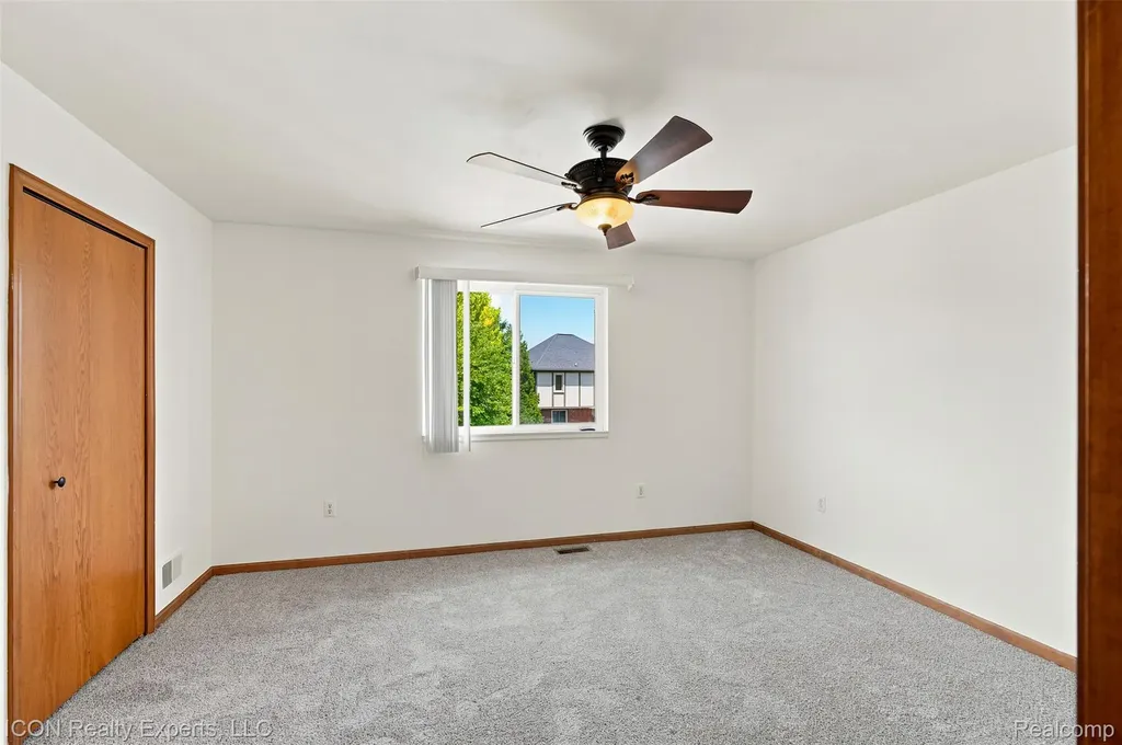 12853 Shady Lane Drive Sterling Heights City MI 48313