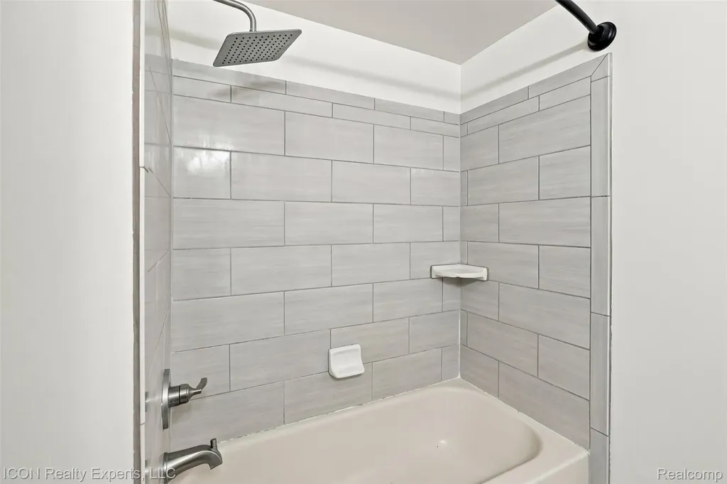 12853 Shady Lane Drive Sterling Heights City MI 48313
