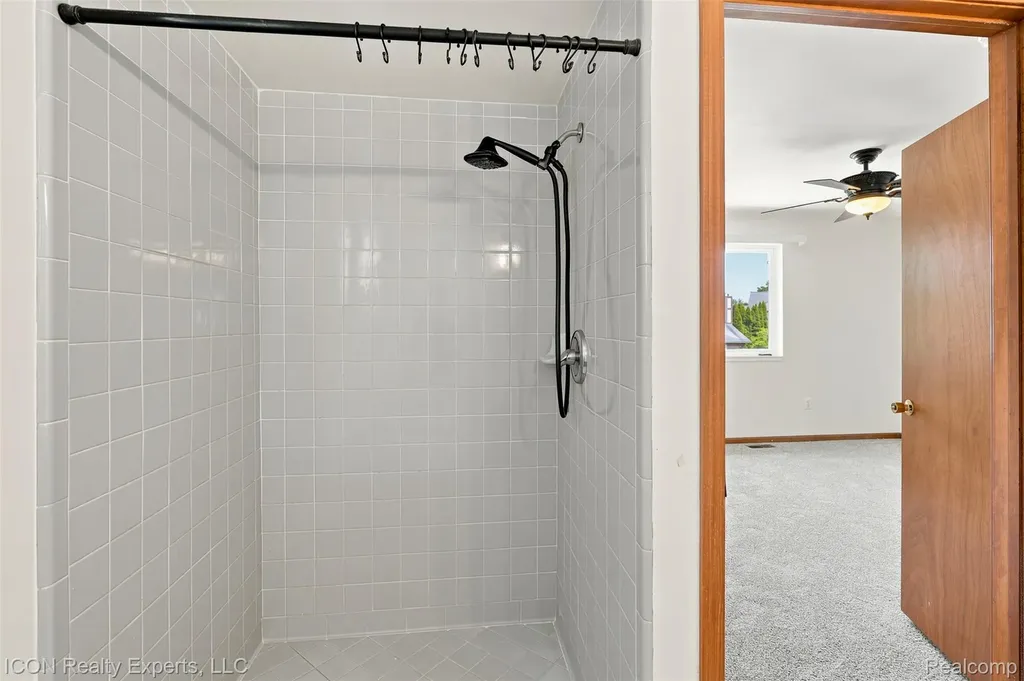 12853 Shady Lane Drive Sterling Heights City MI 48313