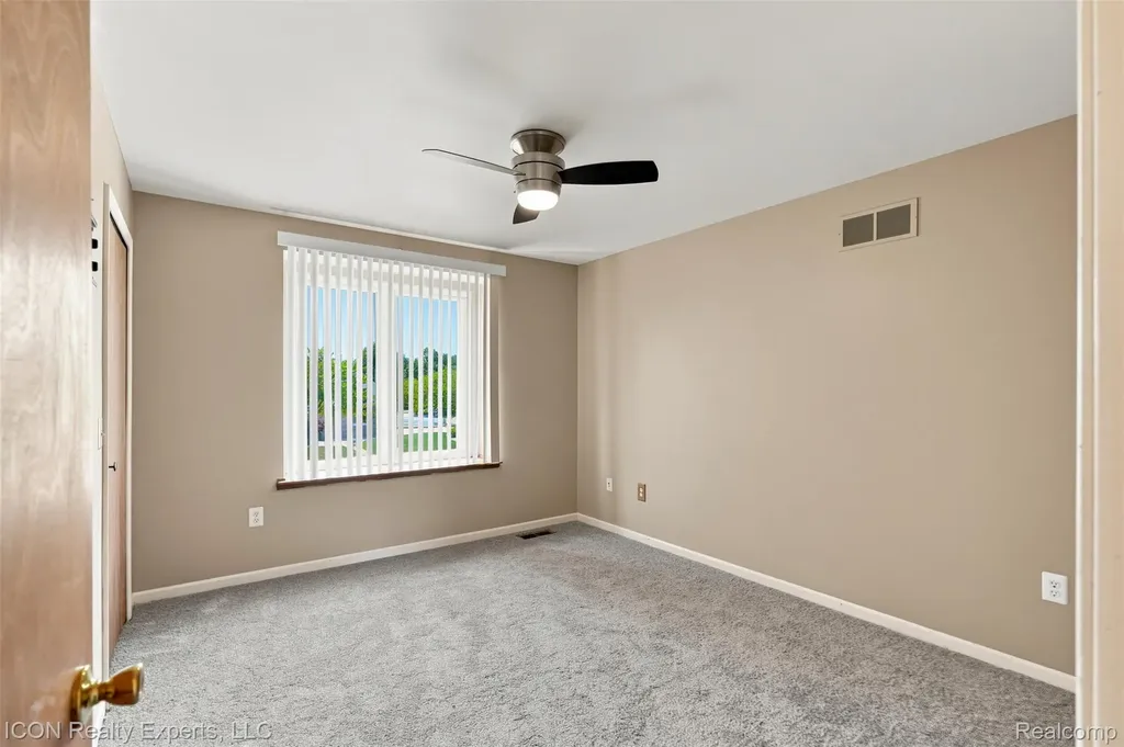 12853 Shady Lane Drive Sterling Heights City MI 48313