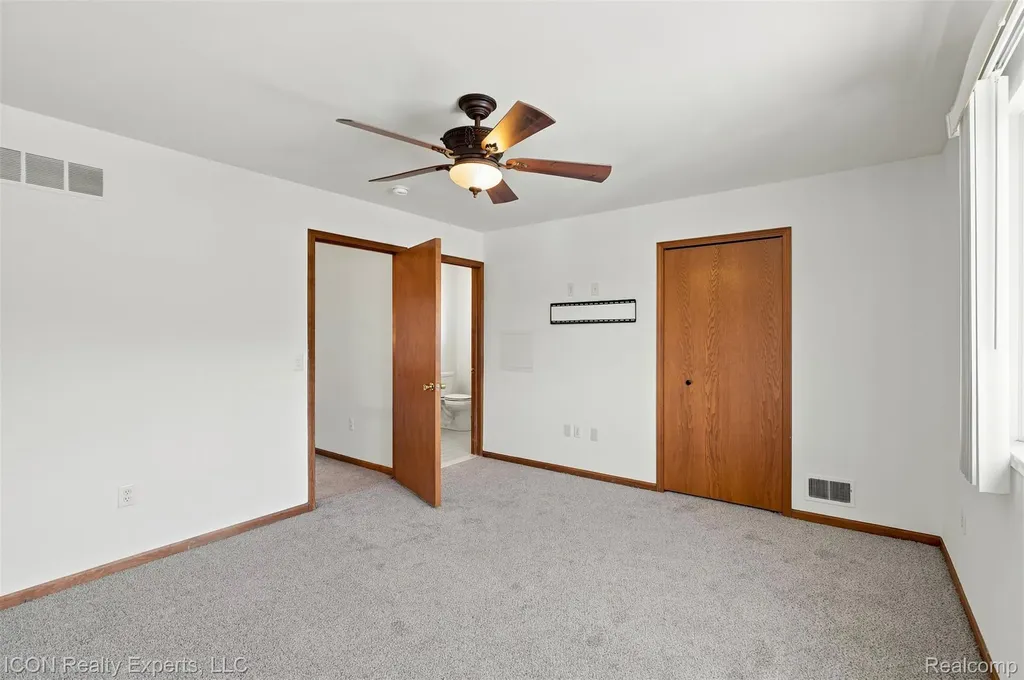 12853 Shady Lane Drive Sterling Heights City MI 48313