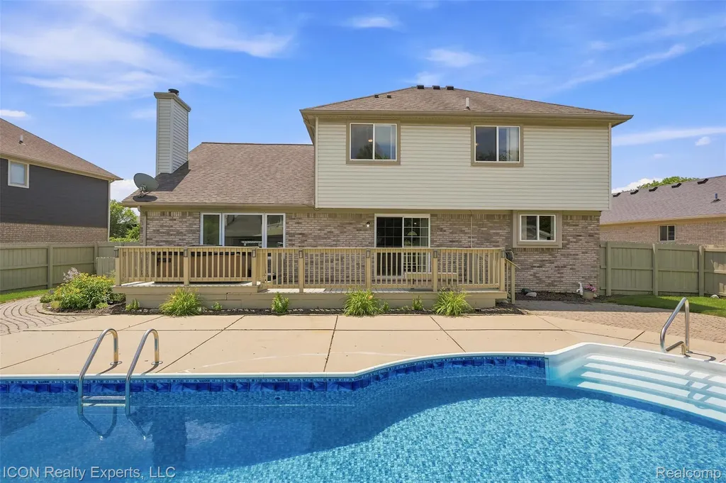 12853 Shady Lane Drive Sterling Heights City MI 48313