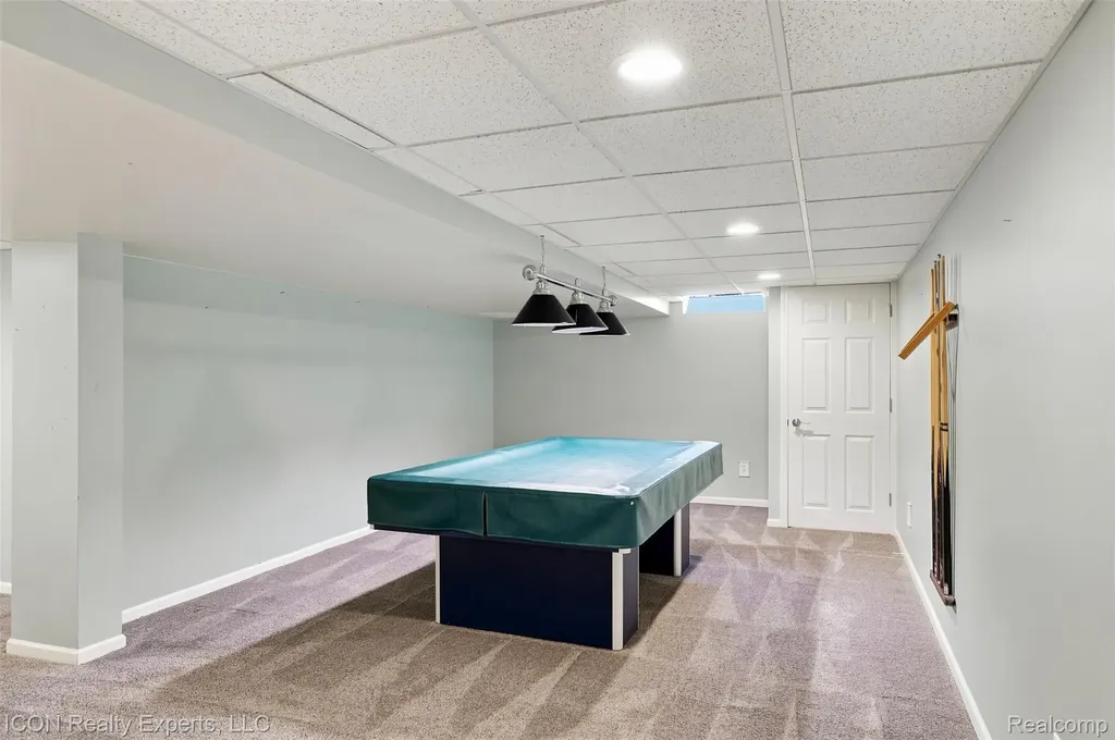 12853 Shady Lane Drive Sterling Heights City MI 48313