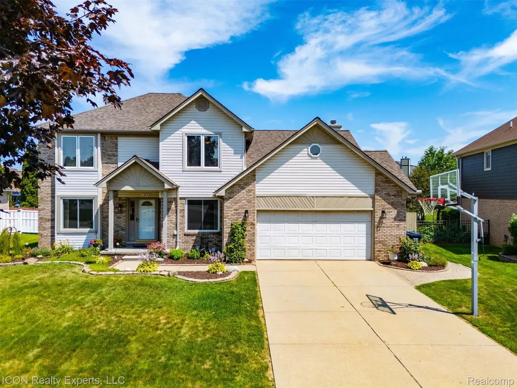 12853 Shady Lane Drive Sterling Heights City MI 48313