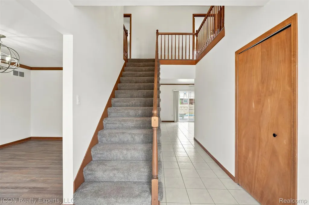 12853 Shady Lane Drive Sterling Heights City MI 48313