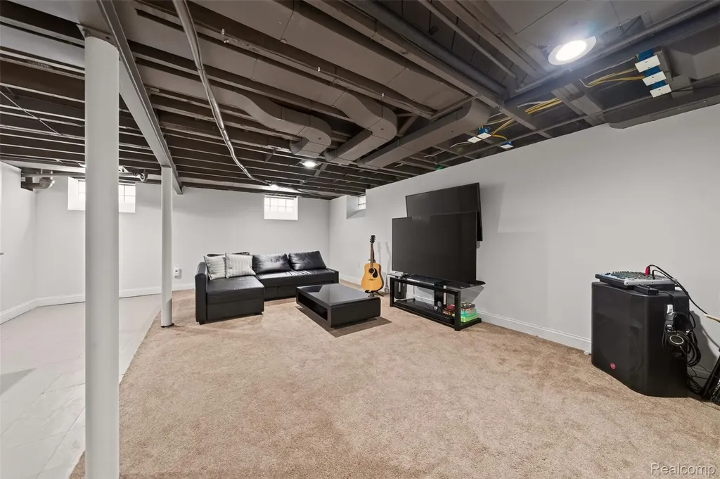 2925 Bembridge Road Royal Oak City MI 48073