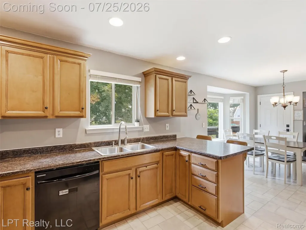 2347 Meadowlane Court Burton City MI 48519