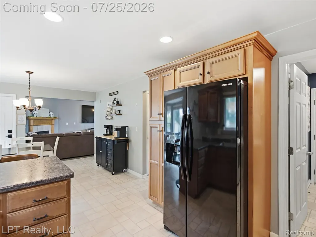 2347 Meadowlane Court Burton City MI 48519