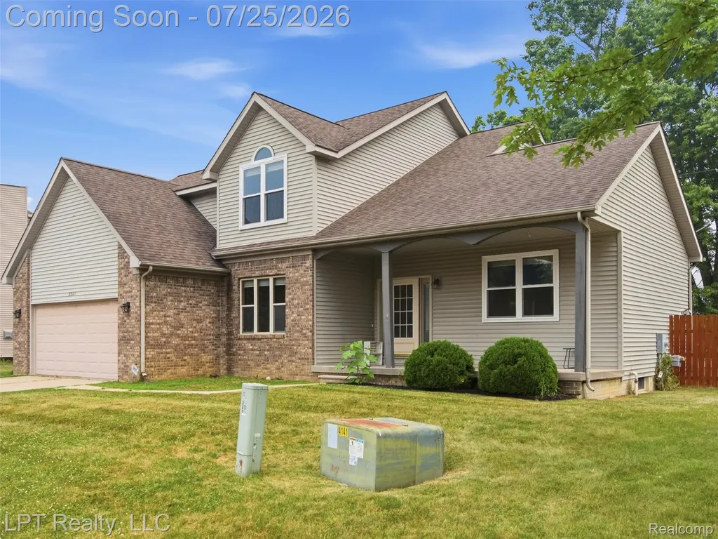 2347 Meadowlane Court Burton City MI 48519