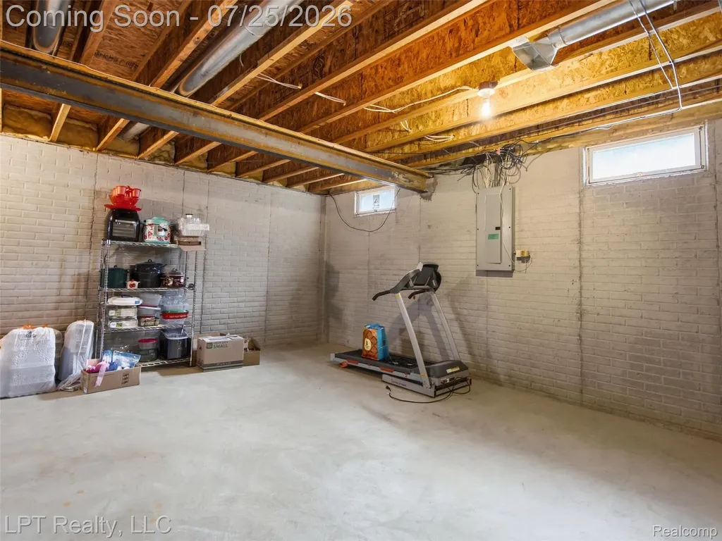 2347 Meadowlane Court Burton City MI 48519