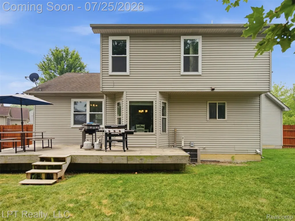 2347 Meadowlane Court Burton City MI 48519