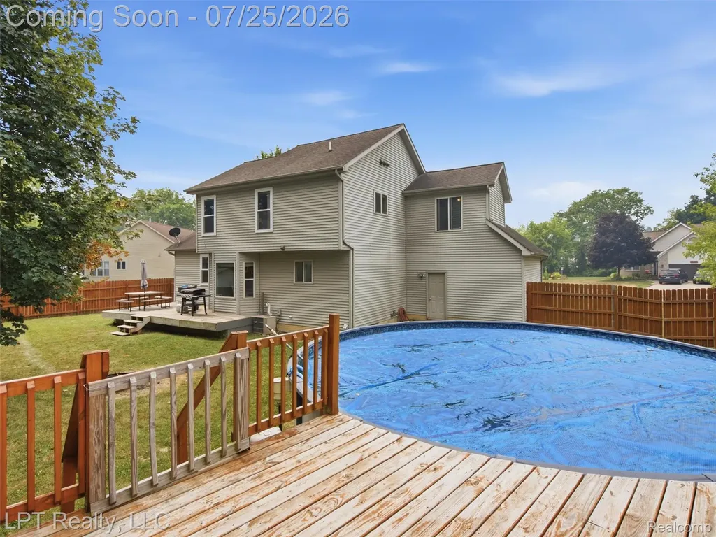 2347 Meadowlane Court Burton City MI 48519