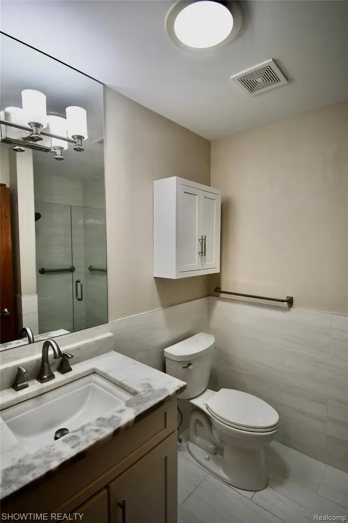 19017 Marisa Drive Clinton Charter Township MI 48038