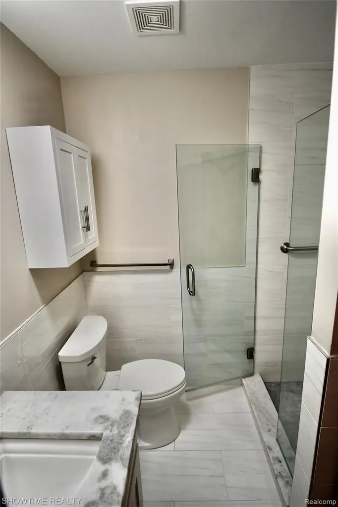 19017 Marisa Drive Clinton Charter Township MI 48038