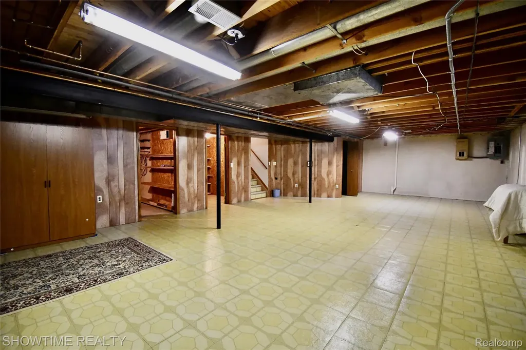 19017 Marisa Drive Clinton Charter Township MI 48038