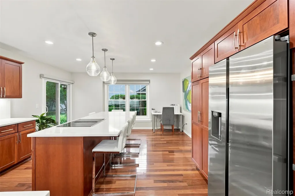 6012 Danbury Court West Bloomfield Charter Township MI 48322
