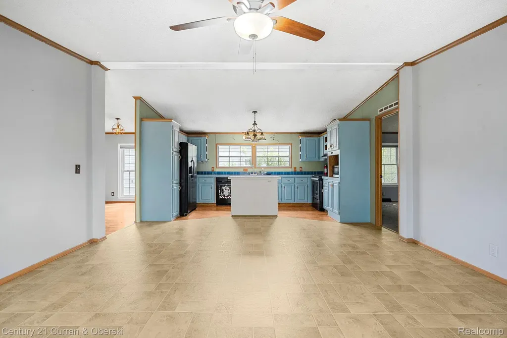 39253 Island Drive Huron Charter Township MI 48164