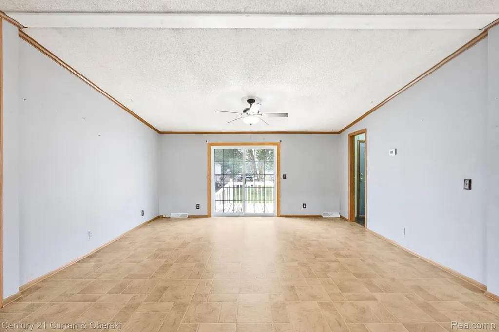 39253 Island Drive Huron Charter Township MI 48164
