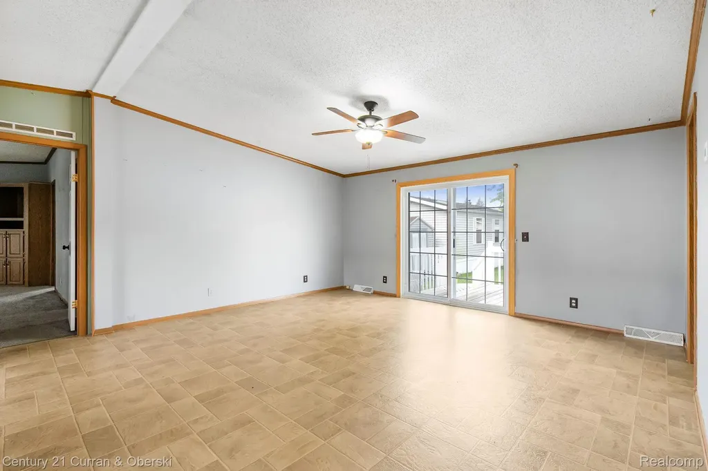 39253 Island Drive Huron Charter Township MI 48164
