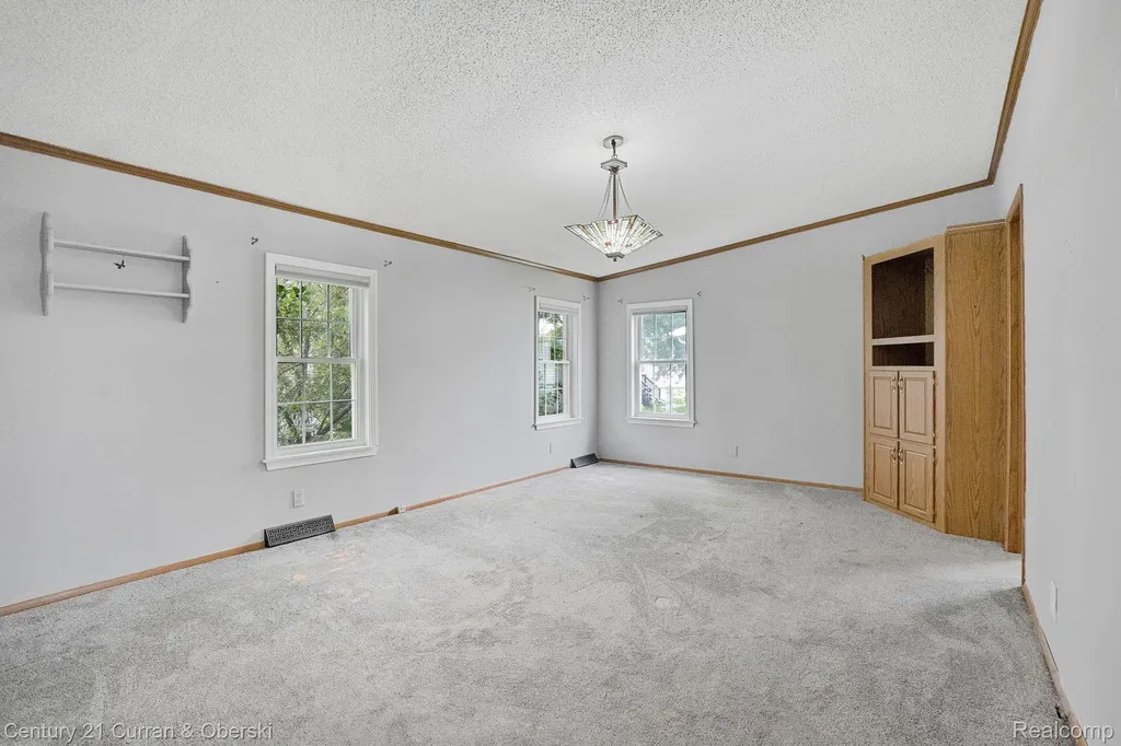 39253 Island Drive Huron Charter Township MI 48164
