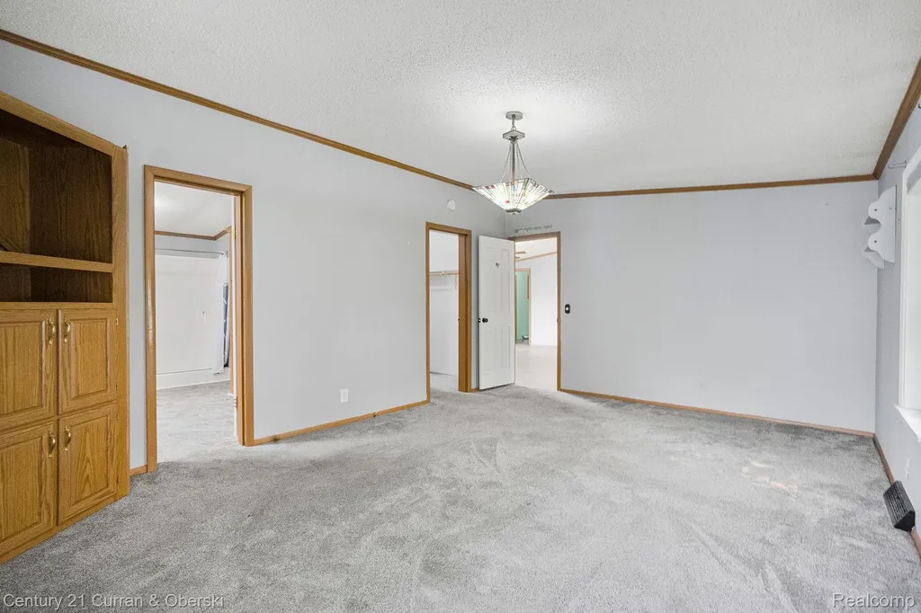 39253 Island Drive Huron Charter Township MI 48164