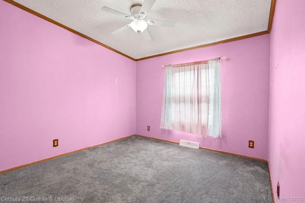 39253 Island Drive Huron Charter Township MI 48164