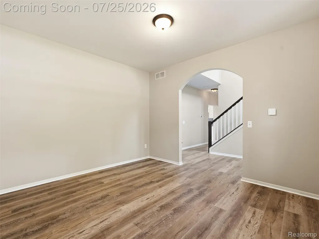94 Blackberry Drive White Lake Charter Township MI 48386