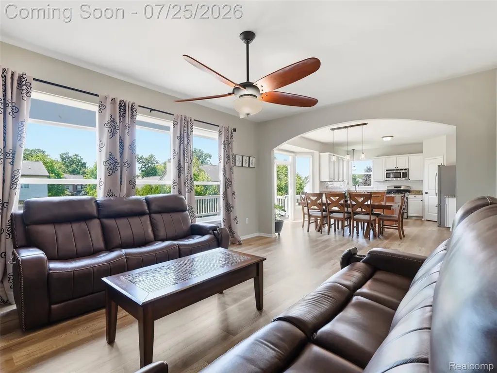 94 Blackberry Drive White Lake Charter Township MI 48386